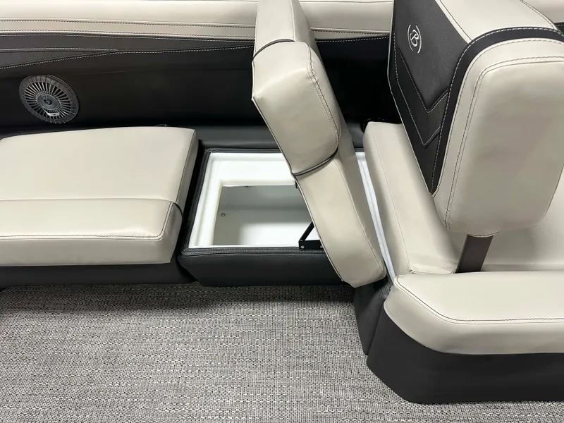 Slide: The Image of Barletta Cabrio 22 Q 2026 - 29