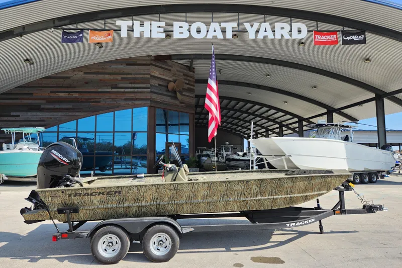 The Image of 2025 Tracker Grizzly 2072 CC boat on trailer at The Boat Yard dealership. - 1