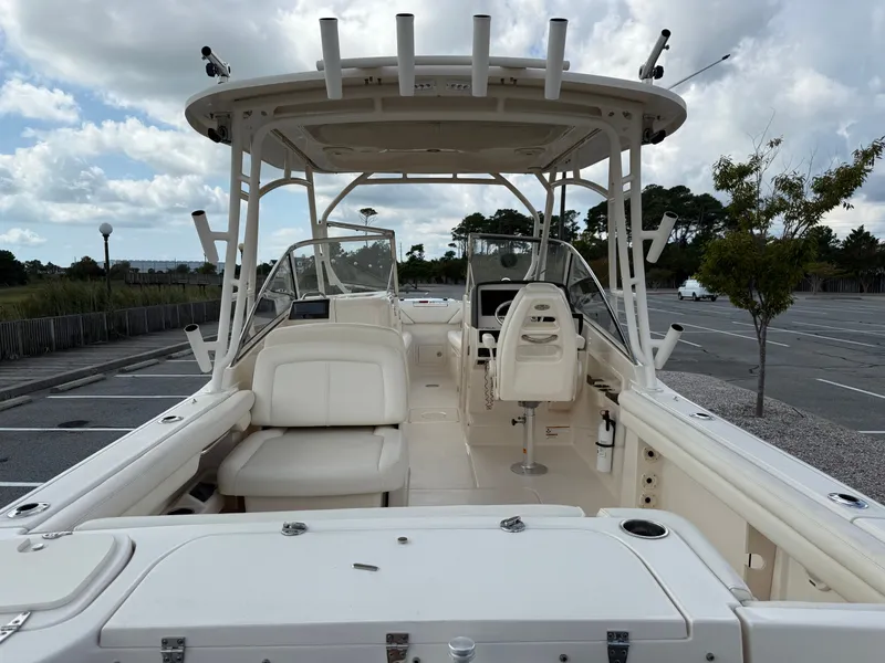 Slide: The Image of Grady-White Freedom 275 2018 - 12