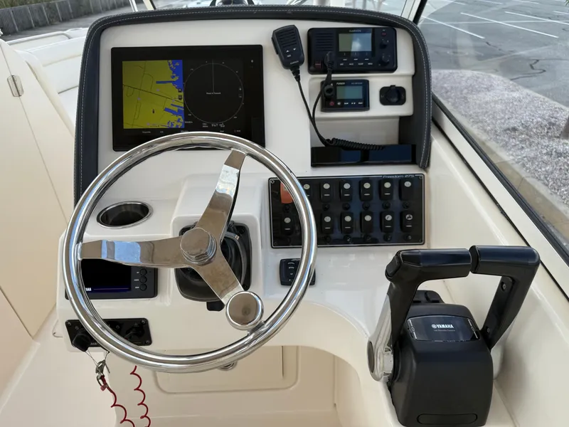 Slide: The Image of Grady-White Freedom 275 2018 - 13