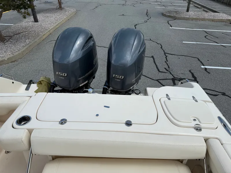 Slide: The Image of Grady-White Freedom 275 2018 - 29