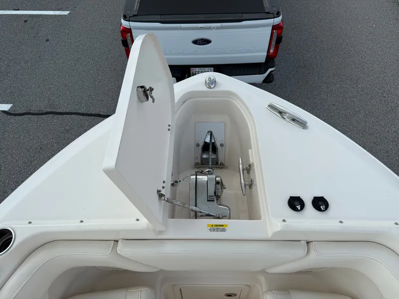 Slide: The Image of Grady-White Freedom 275 2018 - 9