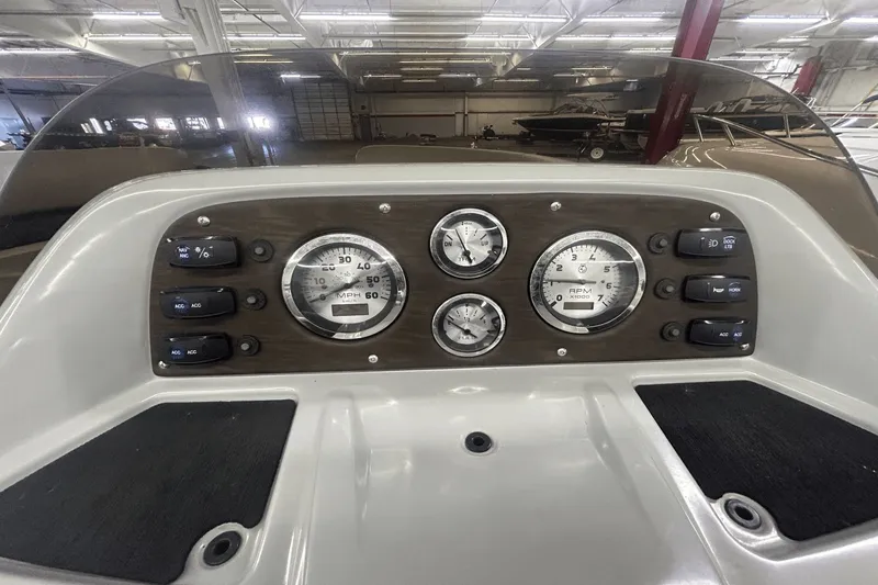 Slide: The Image of Manitou 210 Aurora LE 2019 - 15