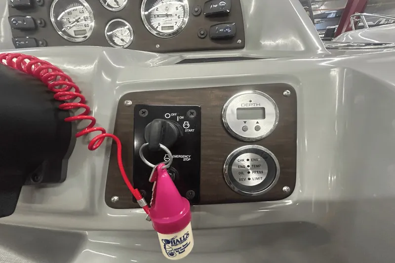 Slide: The Image of Manitou 210 Aurora LE 2019 - 17