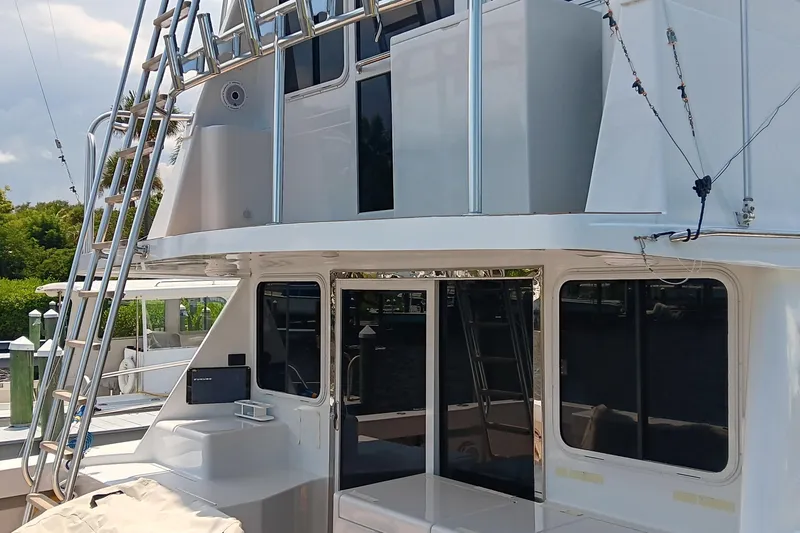 Slide: The Image of Voyager 44 yacht, 2000 model, featuring sleek design and modern amenities. - 30