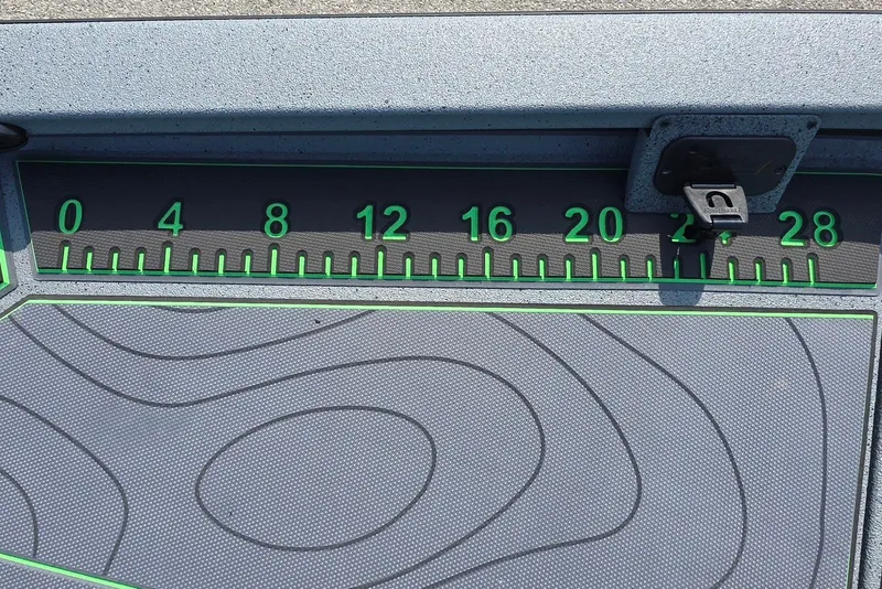 Slide: The Image of Ruler on Xpress XR21 boat deck, 2026 model, with contour design. - 16