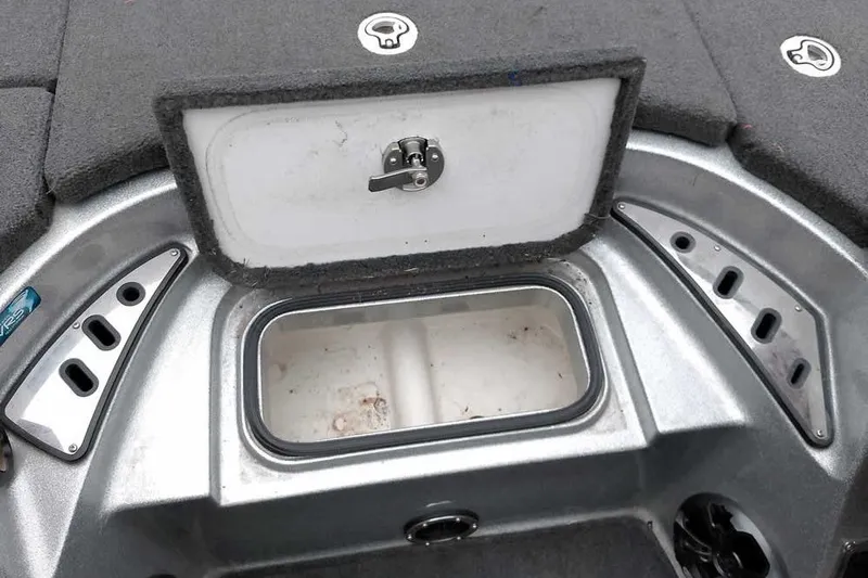 Slide: The Image of 2015 Ranger Z521C Ranger Cup Equipped boat storage compartment open. - 18