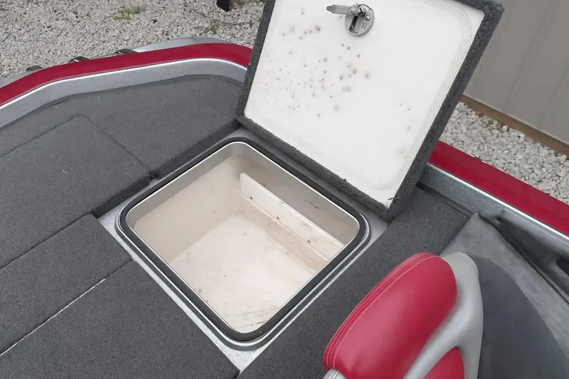 Slide: The Image of 2015 Ranger Z521C Ranger Cup Equipped boat storage compartment open. - 39