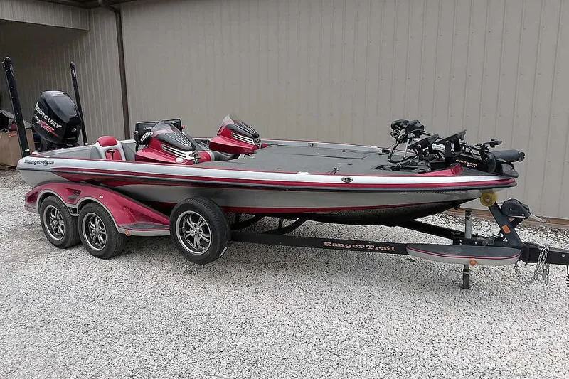 Slide: The Image of 2015 Ranger Z521C Ranger Cup Equipped bass boat on trailer. - 43