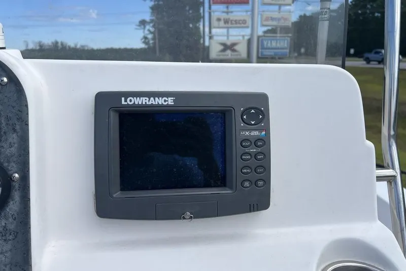 Slide: The Image of Lowrance LCX-28C HD fishfinder on 2007 Sea Hunt BX 22 T boat dashboard. - 13