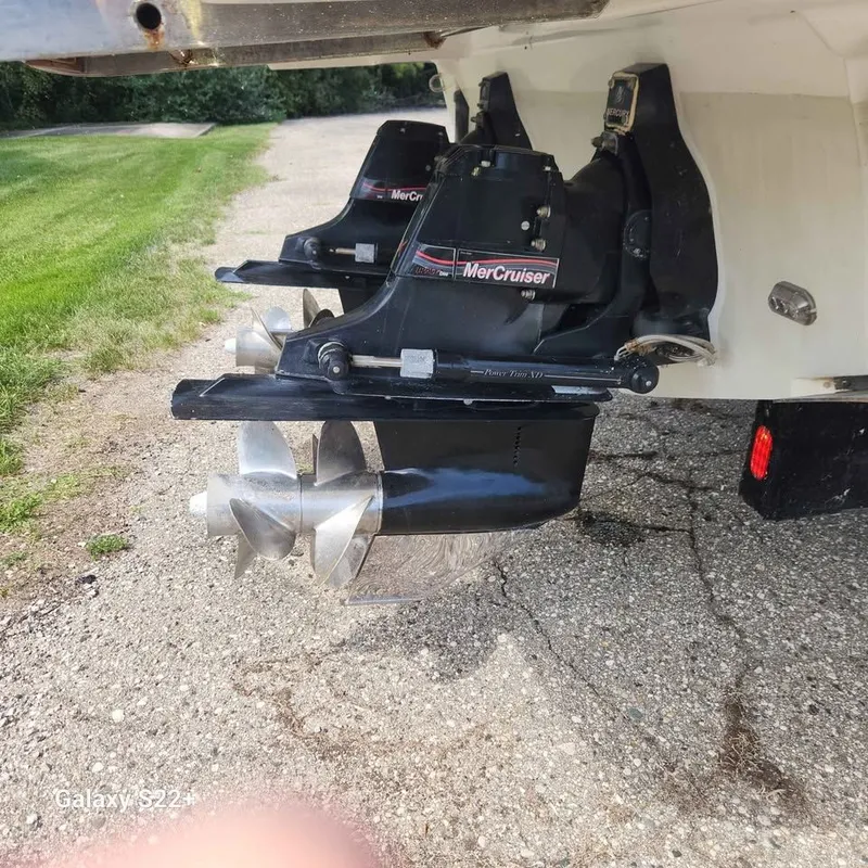 Slide: The Image of Sea Ray SLX 350 2014 - 10