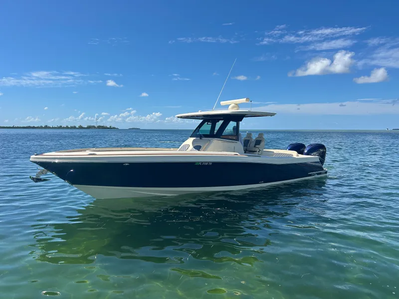 The Image of Chris-Craft Catalina 34 2023 - 0