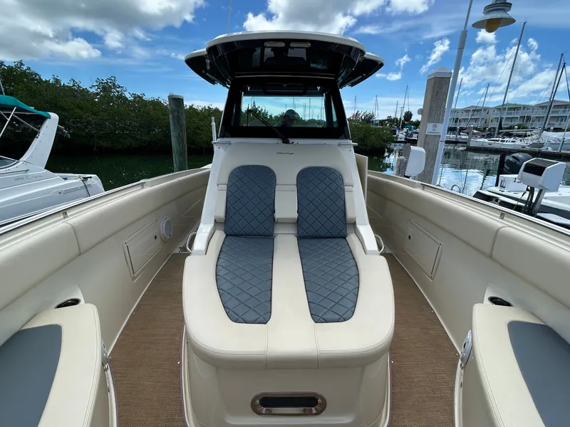 Slide: The Image of Chris-Craft Catalina 34 2023 - 7