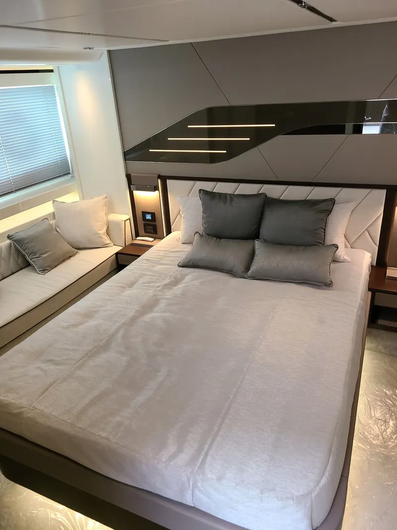 Slide: The Image of Sunseeker Predator 60 EVO 2021 - 4