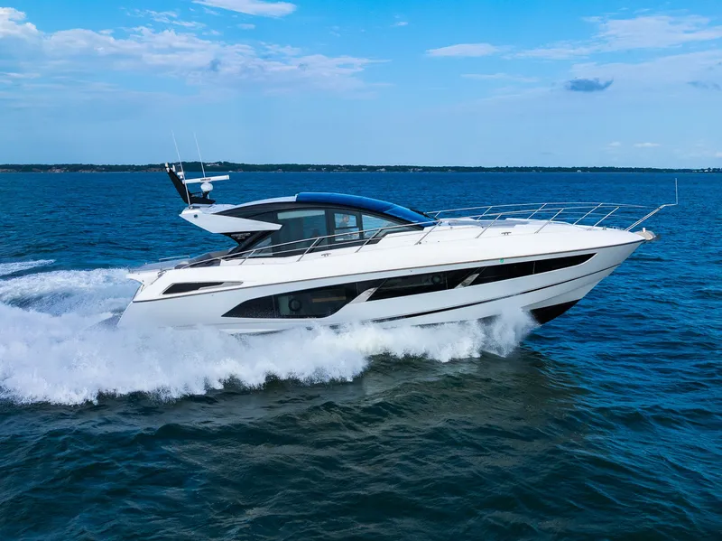 Slide: The Image of Sunseeker Predator 60 EVO 2021 - 6