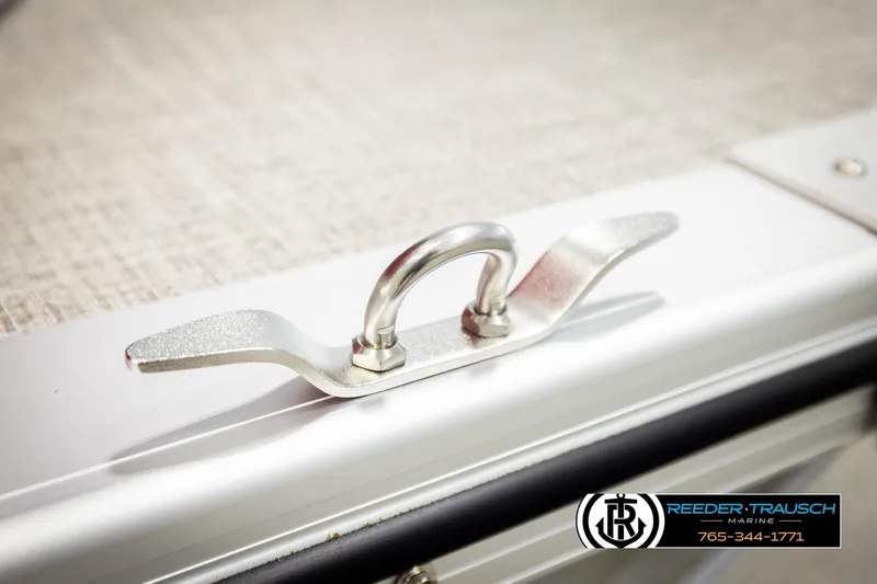 Slide: The Image of Silver cleat on Avalon VLS QL 2026 boat, Reeder-Trausch Marine logo visible. - 46