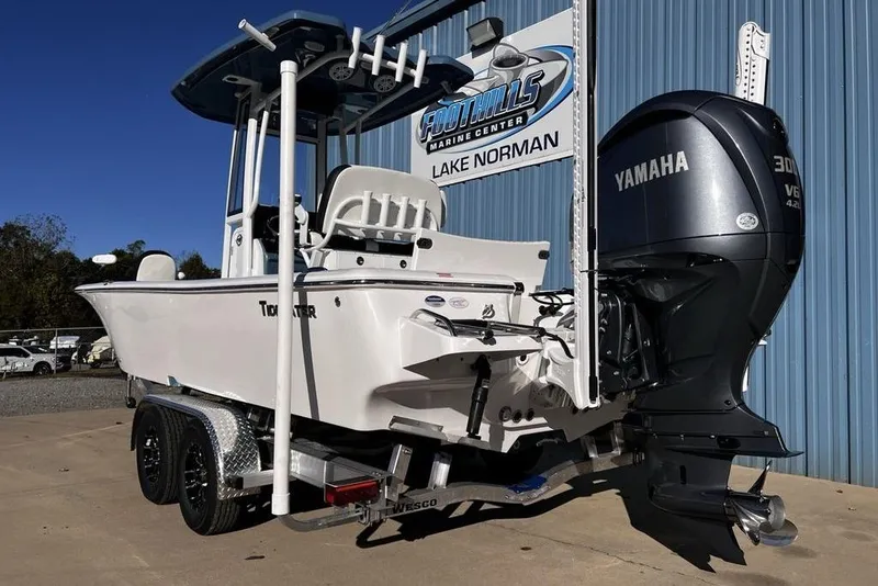 Slide: The Image of 2026 Tidewater 2300 Carolina Bay boat with Yamaha engine at Foothills Marine Center. - 9