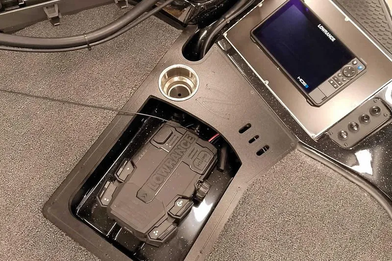 Slide: The Image of 2025 Ranger Z518 Ranger Cup Equipped boat dashboard with Lowrance electronics. - 23