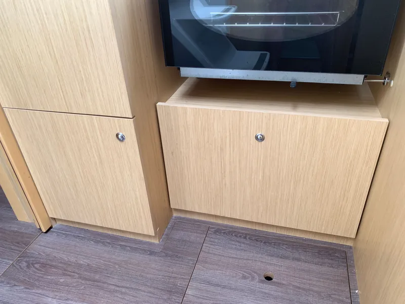 Slide: The Image of Beneteau Oceanis 38.1 2018 - 11