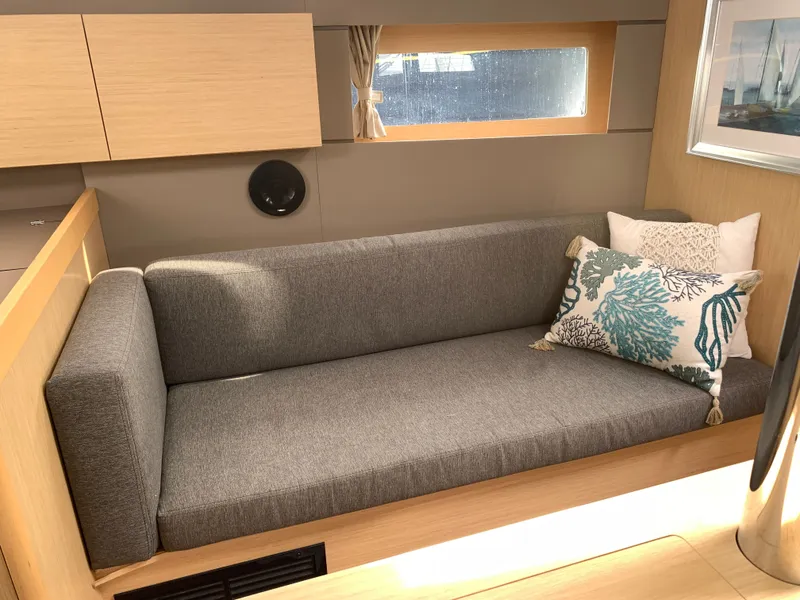 Slide: The Image of Beneteau Oceanis 38.1 2018 - 16