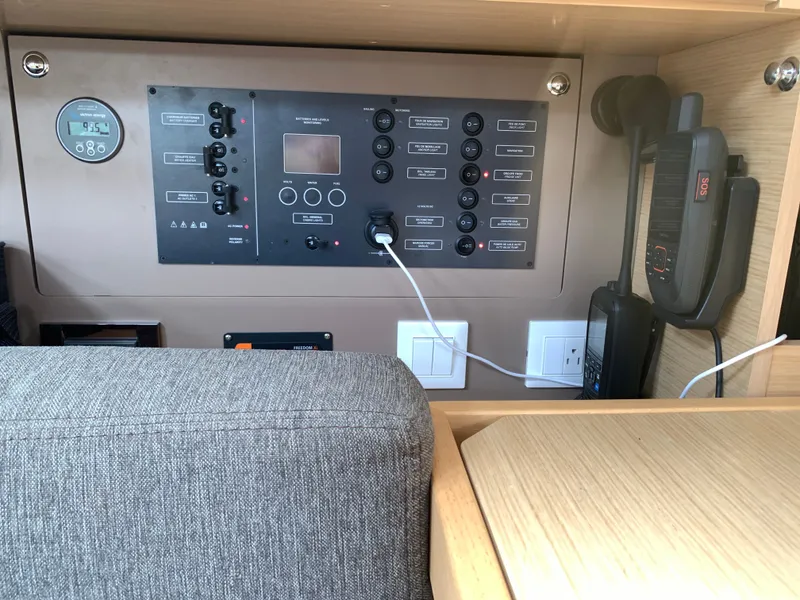 Slide: The Image of Beneteau Oceanis 38.1 2018 - 21