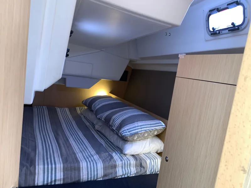 Slide: The Image of Beneteau Oceanis 38.1 2018 - 42