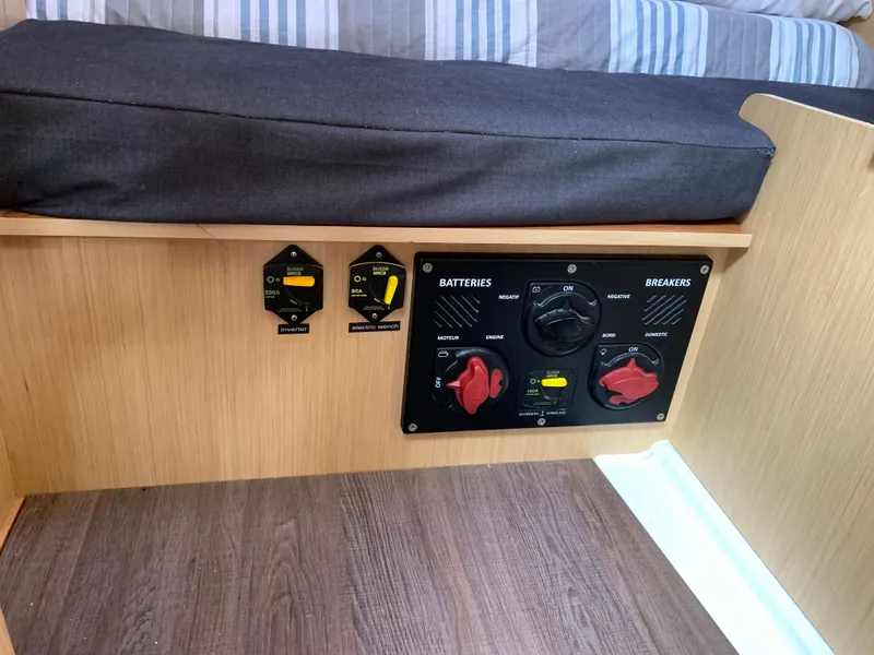 Slide: The Image of Beneteau Oceanis 38.1 2018 - 44