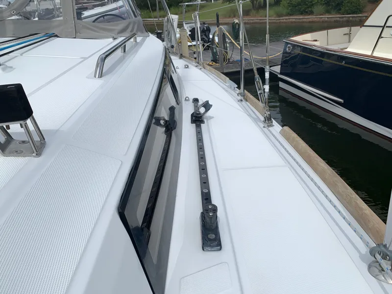 Slide: The Image of Beneteau Oceanis 38.1 2018 - 87