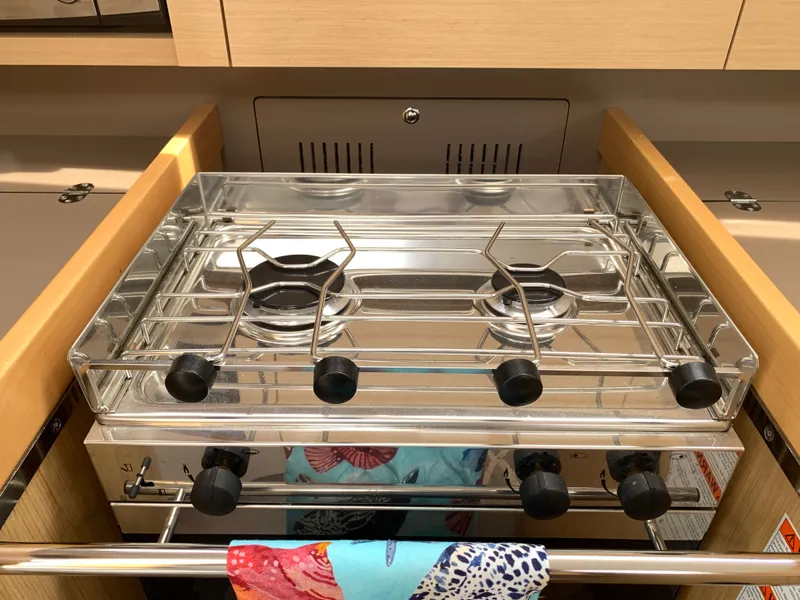 Slide: The Image of Beneteau Oceanis 38.1 2018 - 9