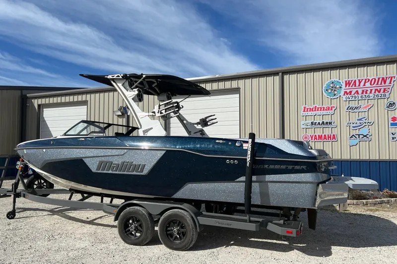 The Image of Malibu Wakesetter 25 LSV 2021 - undefined