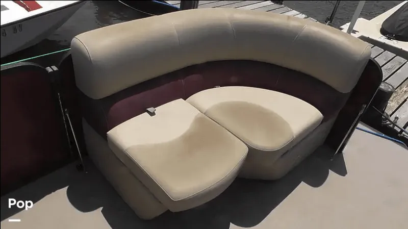 Slide: The Image of Manitou Aurora LE 20 2019 - 15