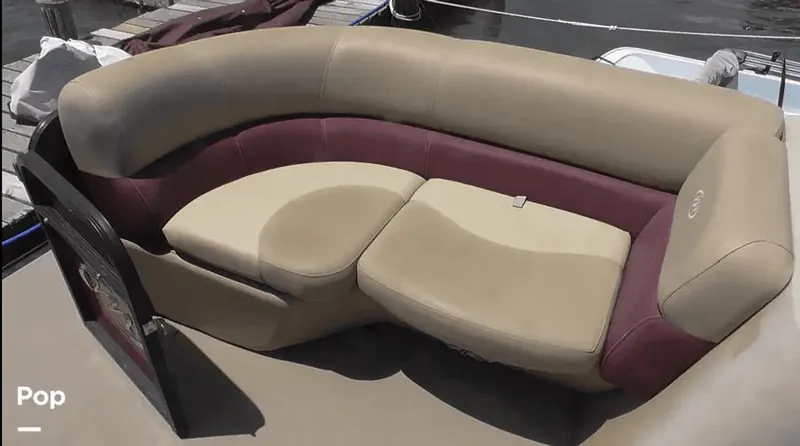 Slide: The Image of Manitou Aurora LE 20 2019 - 16