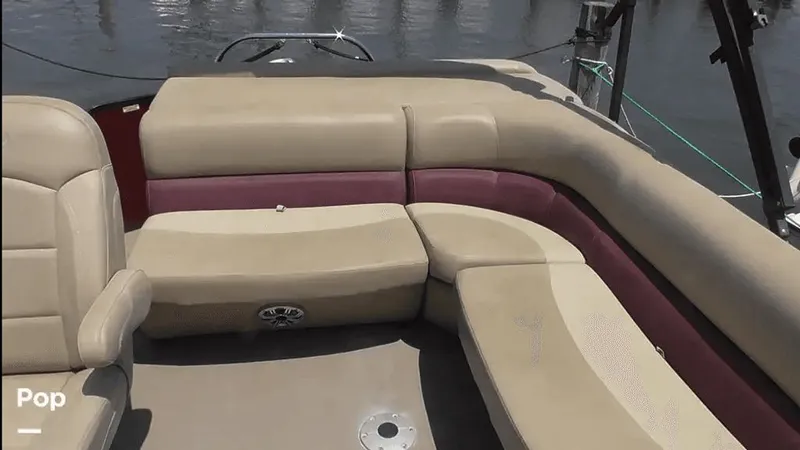 Slide: The Image of Manitou Aurora LE 20 2019 - 17