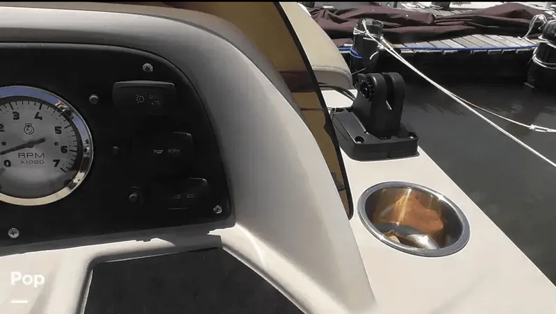 Slide: The Image of Manitou Aurora LE 20 2019 - 9