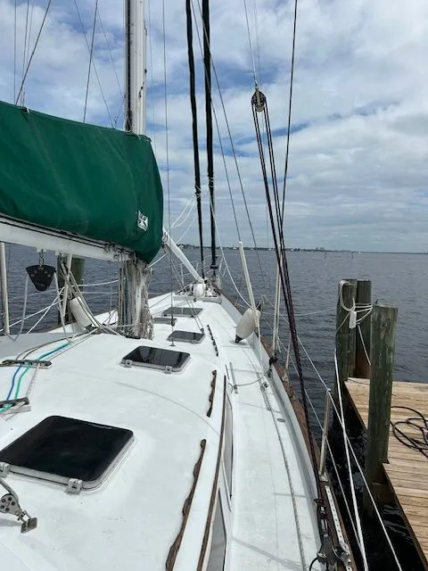 Slide: The Image of Irwin Cutter Rig Ketch 1985 - 15