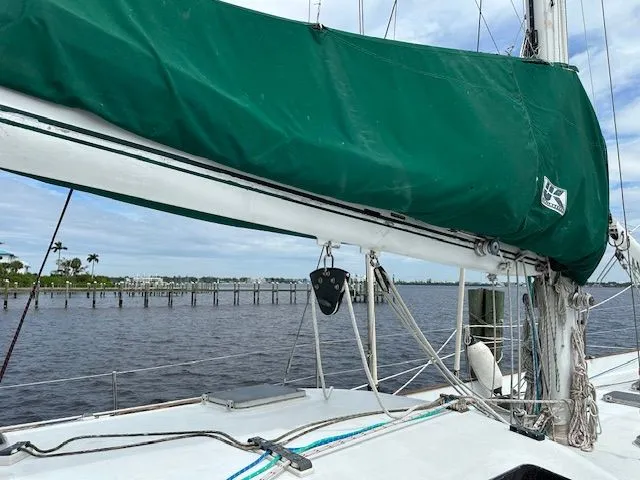 Slide: The Image of Irwin Cutter Rig Ketch 1985 - 16
