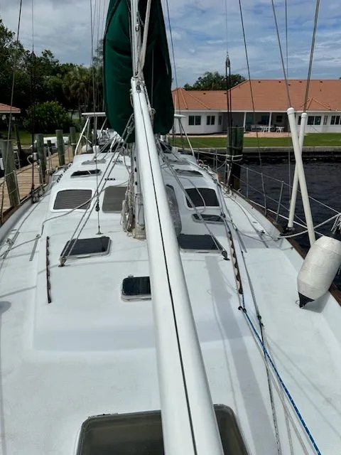 Slide: The Image of Irwin Cutter Rig Ketch 1985 - 19