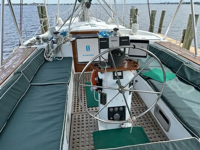 Slide: The Image of Irwin Cutter Rig Ketch 1985 - 24