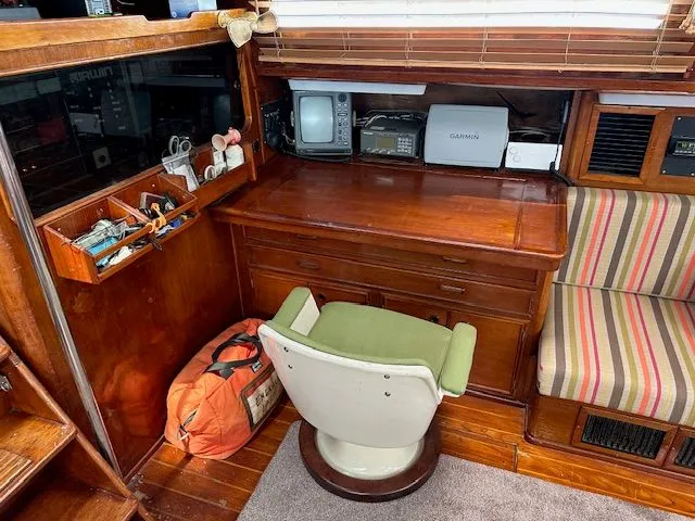 Slide: The Image of Irwin Cutter Rig Ketch 1985 - 39