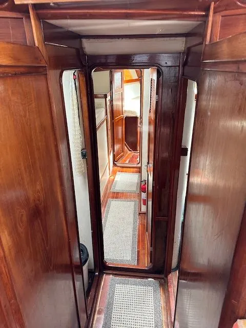Slide: The Image of Irwin Cutter Rig Ketch 1985 - 57