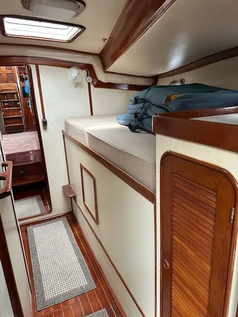 Slide: The Image of Irwin Cutter Rig Ketch 1985 - 67