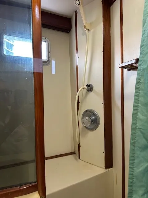 Slide: The Image of Irwin Cutter Rig Ketch 1985 - 77