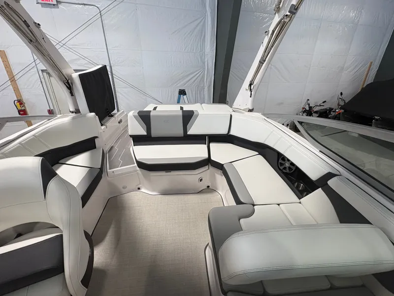 Slide: The Image of Regal 2000 ES 2021 - 12