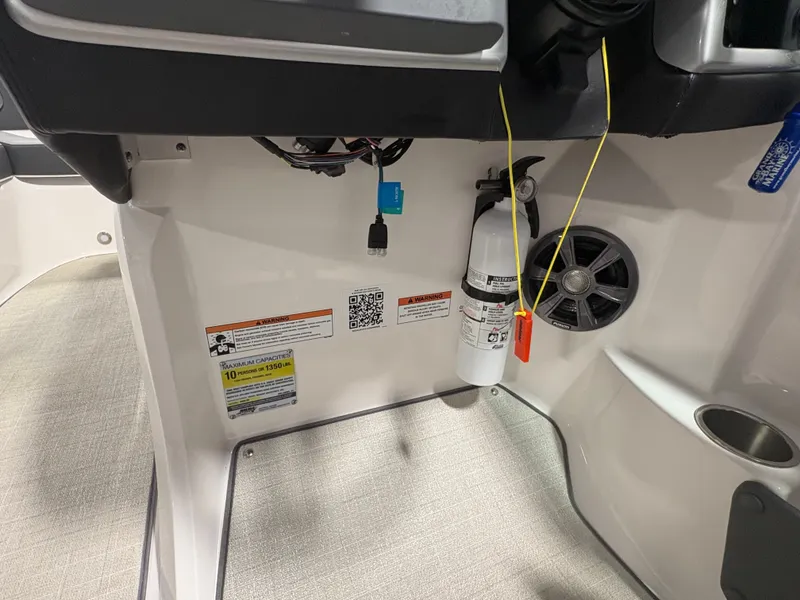 Slide: The Image of Regal 2000 ES 2021 - 15