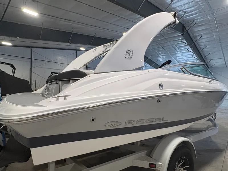 Slide: The Image of Regal 2000 ES 2021 - 2