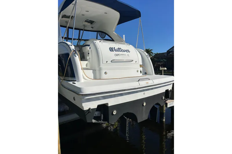 Slide: The Image of Interior view of 2008 Formula 34 Performance Cruiser with sunroof and windows. - 39