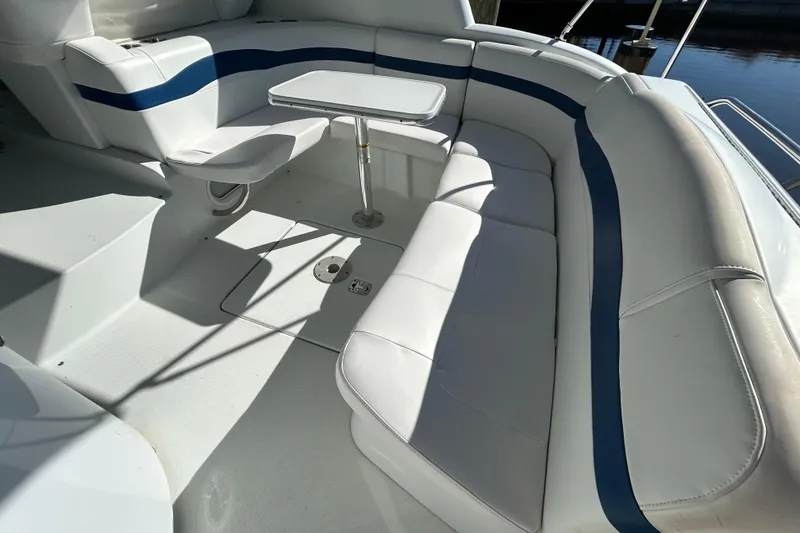 Slide: The Image of Enjoy an open seating plan - 49