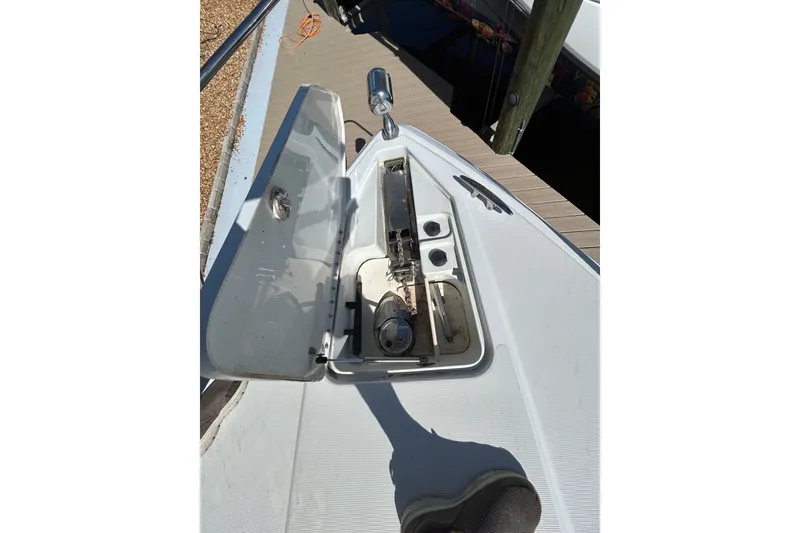 Slide: The Image of 2008 Formula 34 Performance Cruiser anchor compartment open on deck. - 84