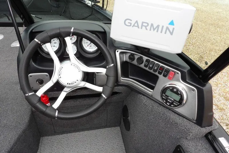 Slide: The Image of 2022 Lund 1875 Impact Sport dashboard with Garmin GPS and steering wheel. - 20