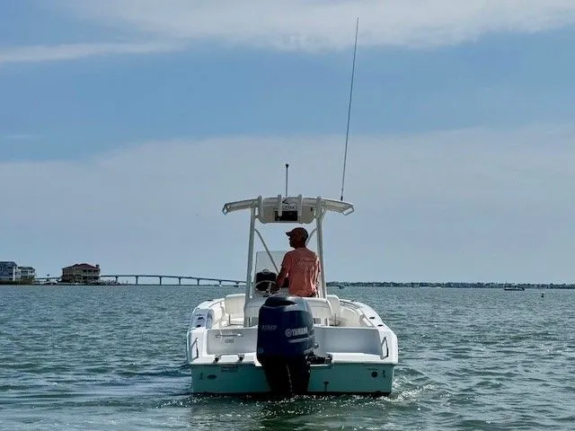 Slide: The Image of Sea Hunt Triton 210 2015 - 3